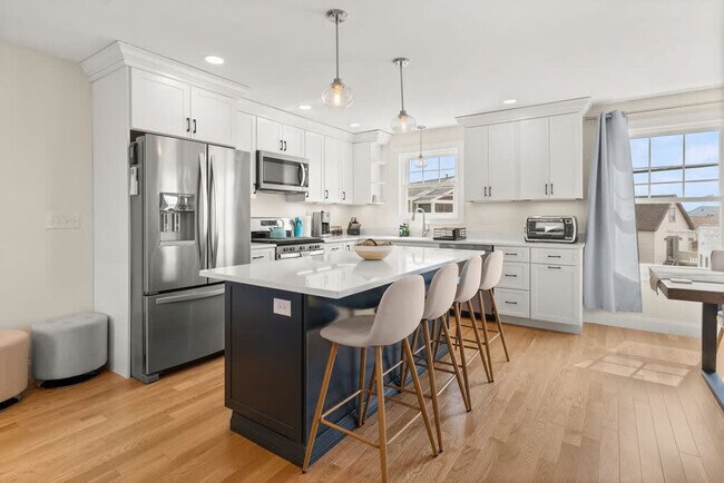 Building Photo - 74 Island Path