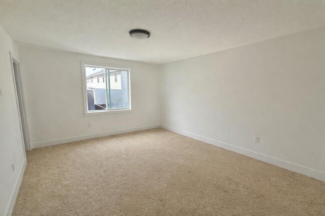 Building Photo - 825 NW 175th Wy