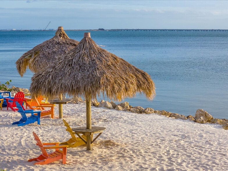 Building Photo - 2506 N Rocky Point Dr