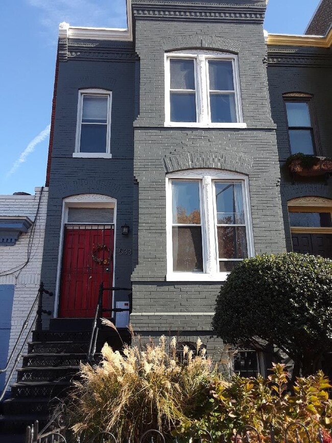 Building Photo - 533 8th Street Northeast