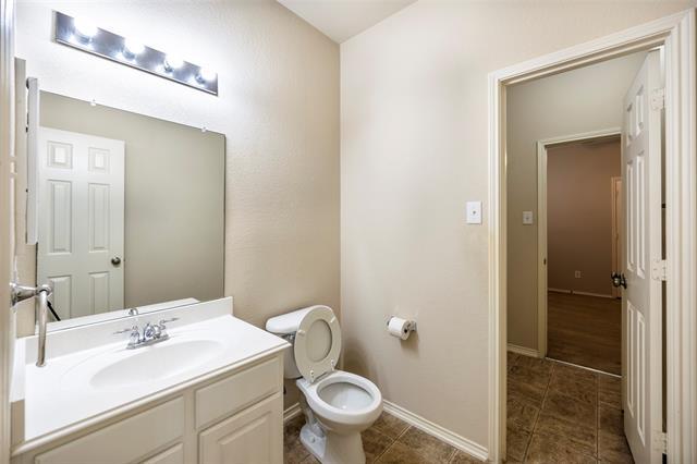 Building Photo - 5701 Quicksilver Dr