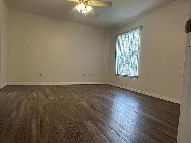 Building Photo - 486 N Pin Oak Pl