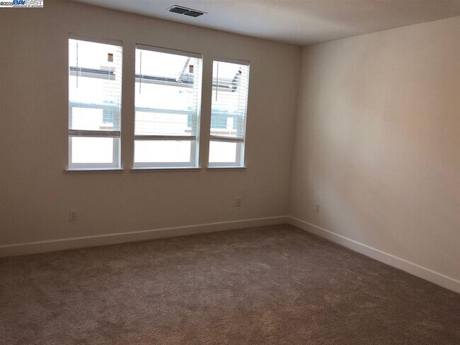 Building Photo - 2728 Ginoso Ct