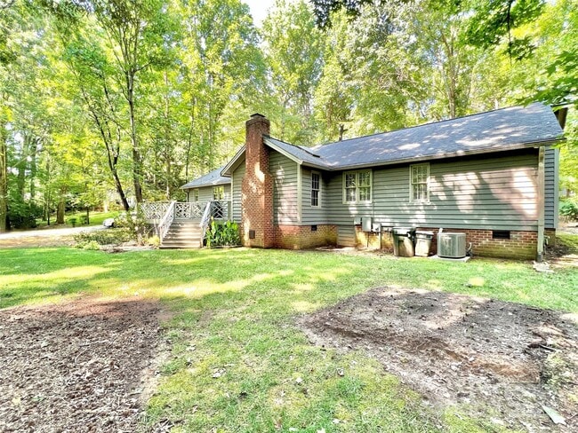 Building Photo - 911 Reverdy Ln
