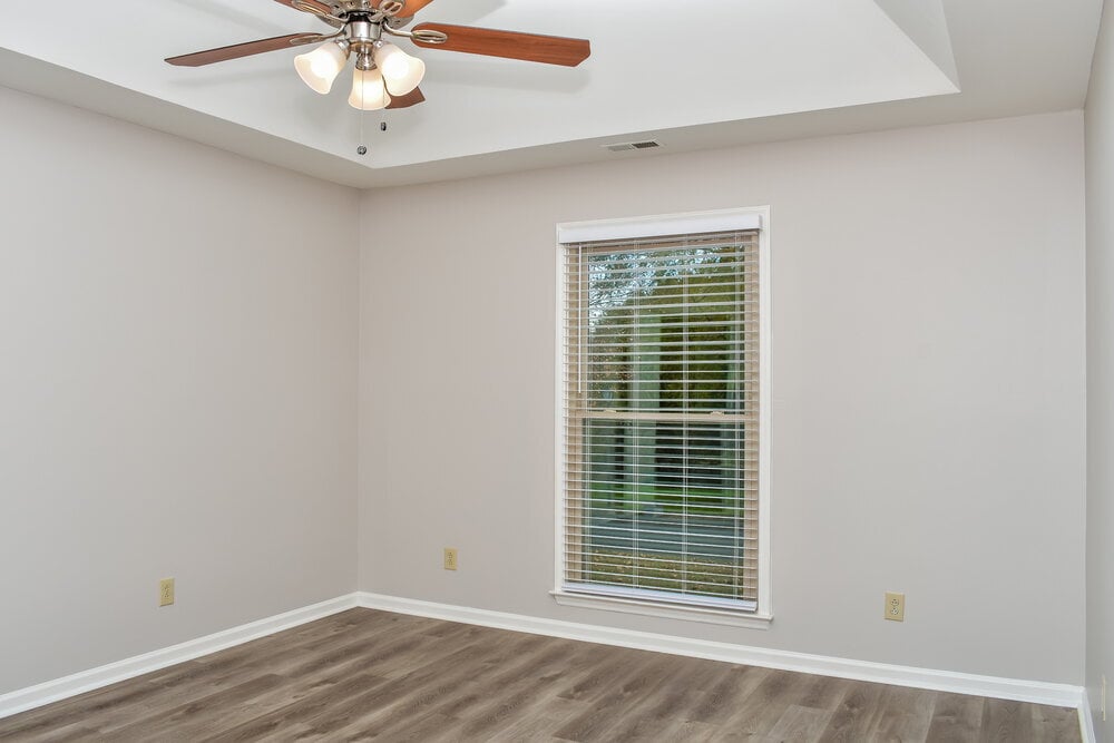 Building Photo - 707 Trailing Rock Dr