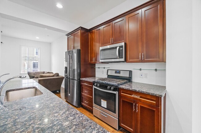 Building Photo - 205 Roosevelt Dr