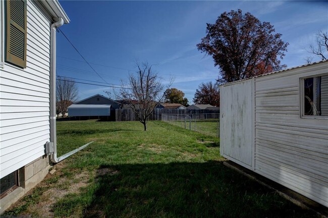 Building Photo - 9 Glenview Dr