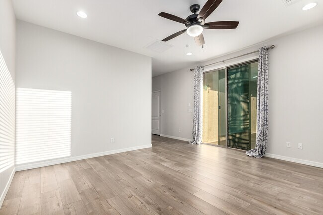 Building Photo - 35376 N Murray Grey Dr