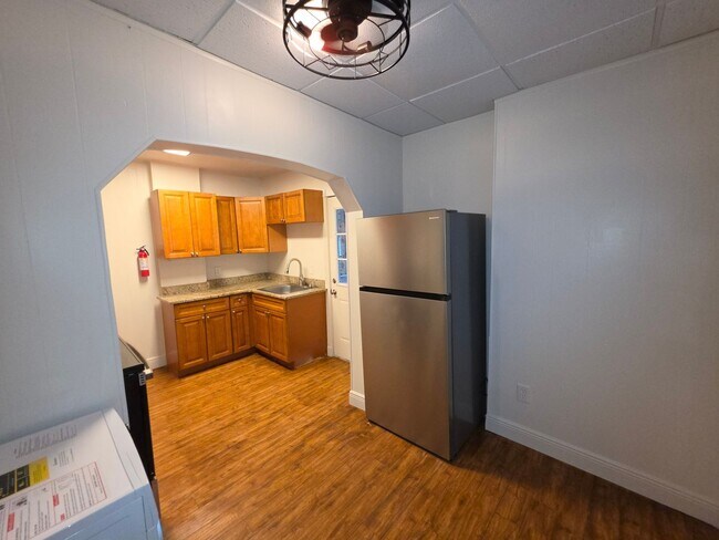 Building Photo - 202 Luella Ct