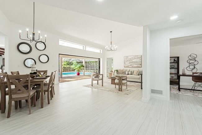 Building Photo - Newly Renovated 3 Bedroom Pool Home in Des...