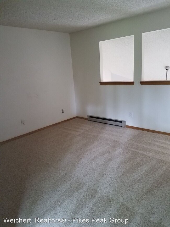 Building Photo - 5005 Rainbow Harbour Cir