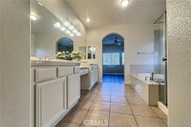 Building Photo - 12438 Silver Saddle Dr