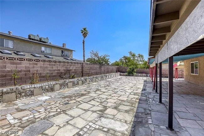 Building Photo - 5132 Springland St