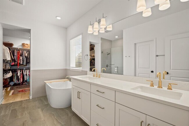 Building Photo - 16718 Lilo Dr
