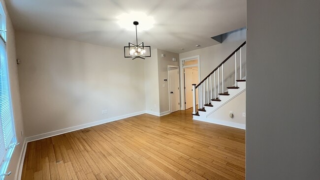 Building Photo - 3BR Home w/ 2-Car Garage | Prime Norfolk Location