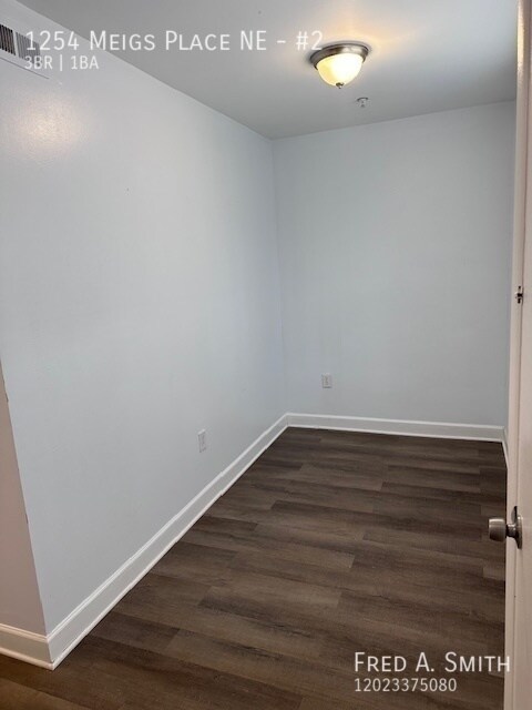 Building Photo - 1254 Meigs Pl NE