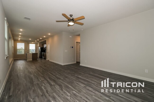 Building Photo - 525 Raglands Rd