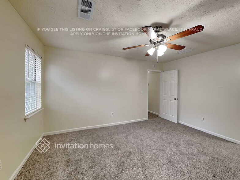 Building Photo - 1835 Red Rose Ln