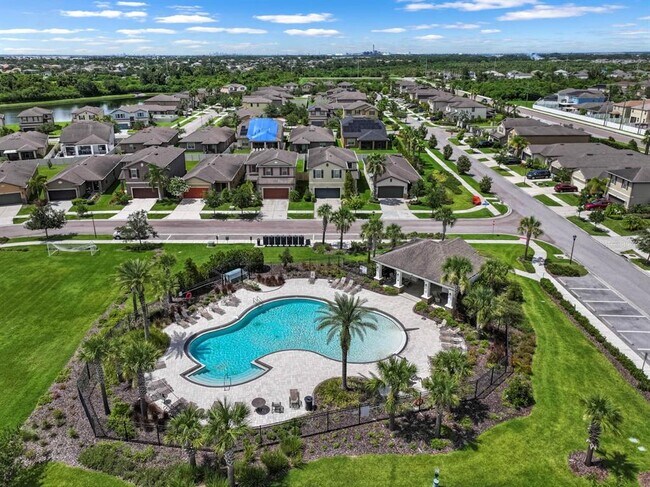 Building Photo - 1313 Trailwater St