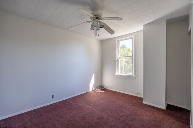 Building Photo - 1423 Ridge Ave