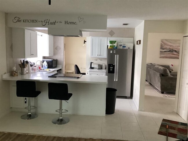 Building Photo - 1310 Dartmoor Ave