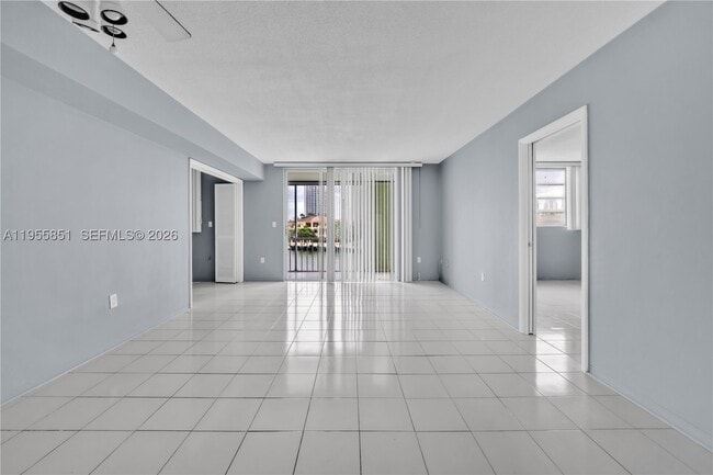 Building Photo - 3030 Marcos Dr
