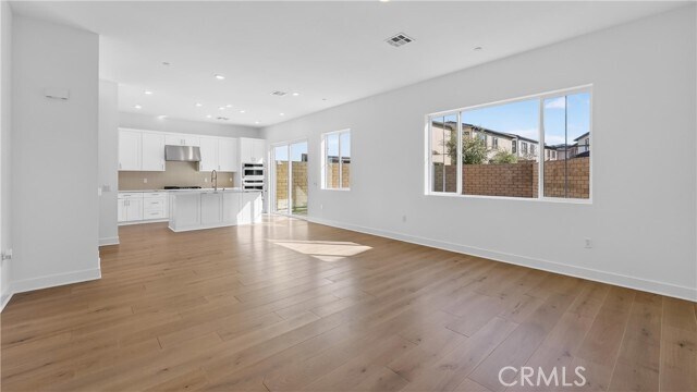 Building Photo - 107 Pansy