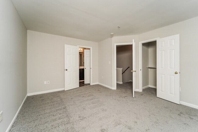 Building Photo - 7 Holly Leaf Ct