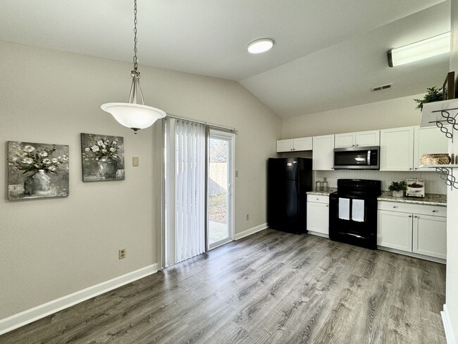 Building Photo - Updated & Ready 02-02-26! Adorable 3-Bedroom Ranch 4 Miles to Dam Neck Base & Oceana - HUGE Fence...