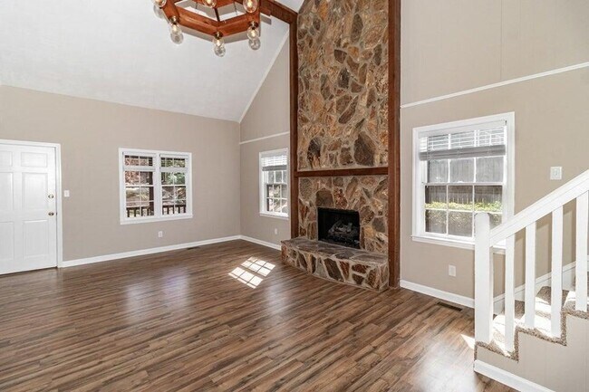 Building Photo - 4083 Amherst Way