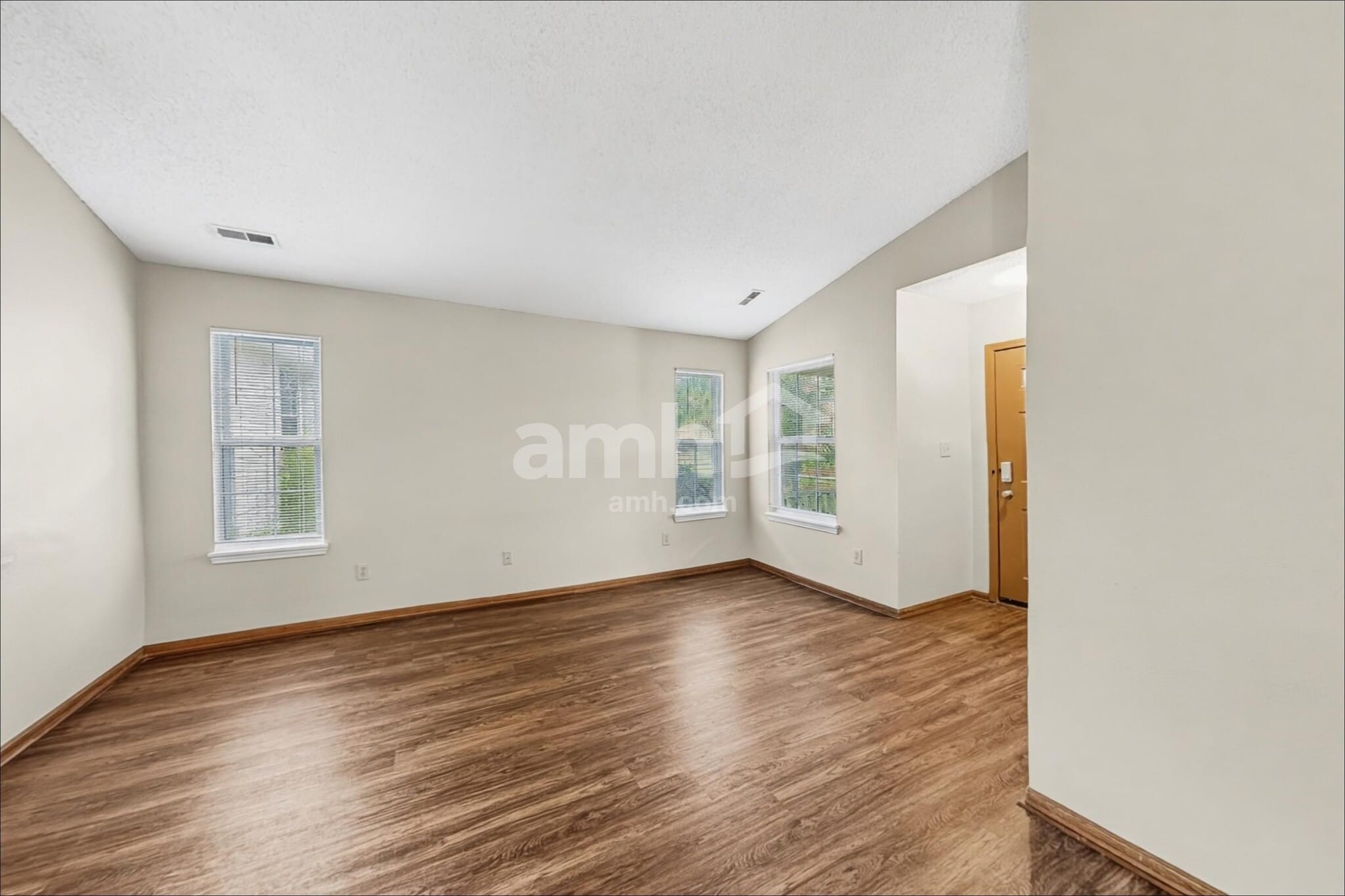Building Photo - 8539 Coralberry Ln