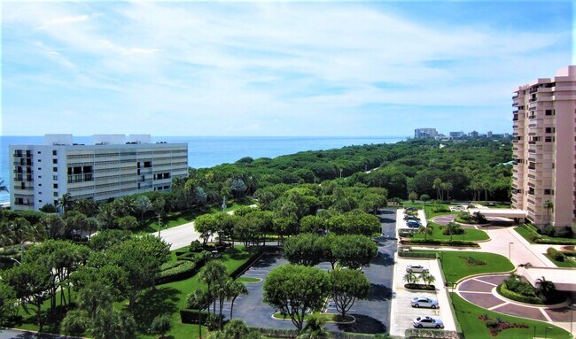 Building Photo - 2121 N Ocean Blvd