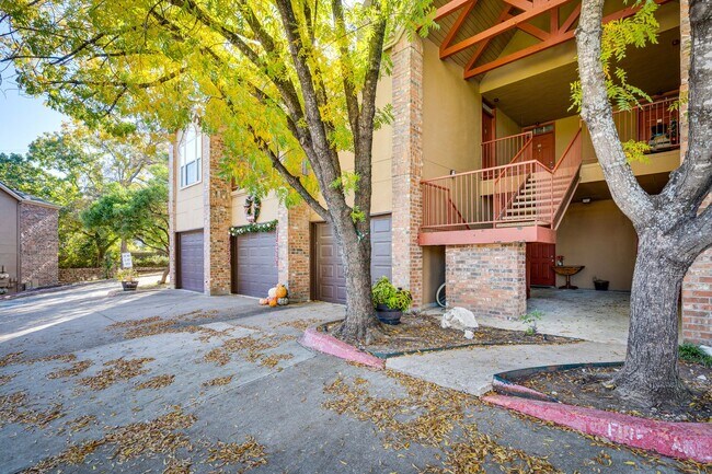 Primary Photo - Pointe 360 Paradise - Architects 1 Bedroom...