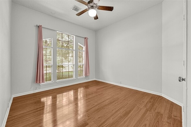Building Photo - 7530 Broken Oak Ln