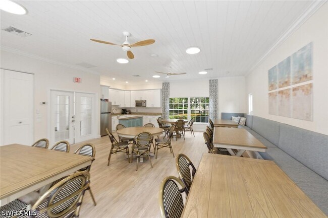 Building Photo - 110 Siena Way