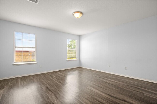 Building Photo - 13400 Gilwell Dr