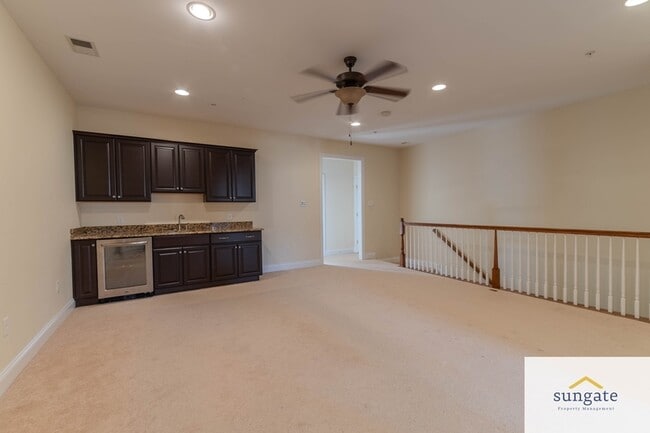 Building Photo - 11227 Terrace Ln