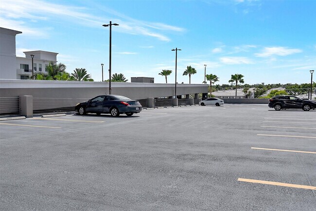 Building Photo - 2421 NE 65th St