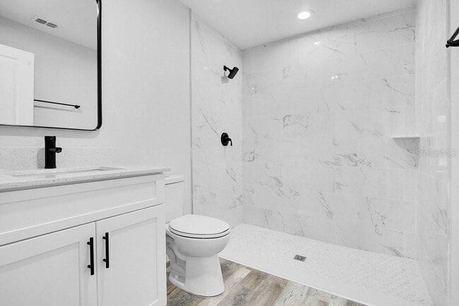 Building Photo - 27 Pine Trace Run