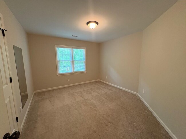 Building Photo - 10575 Aviary Dr