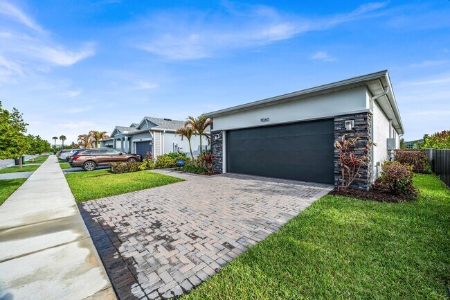 Building Photo - 9060 Remy Ln