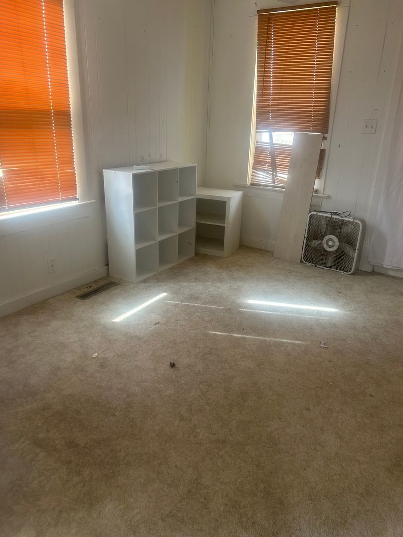 Building Photo - 411 Stafford St