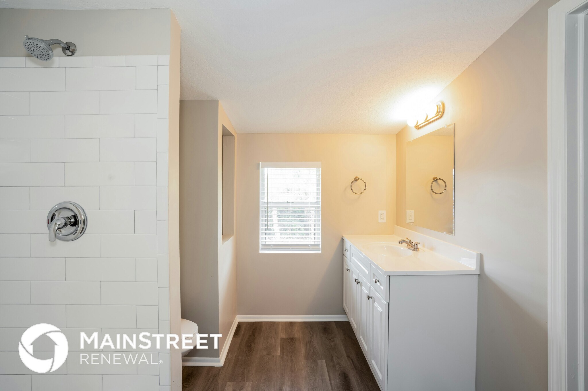 Building Photo - 1043 Cazenovia St