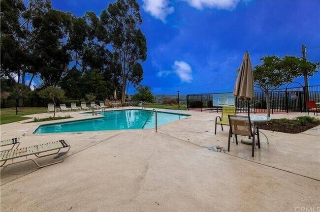 Building Photo - 11233 Tierrasanta Blvd