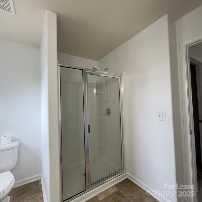 Building Photo - 9013 Maidenhair Ct
