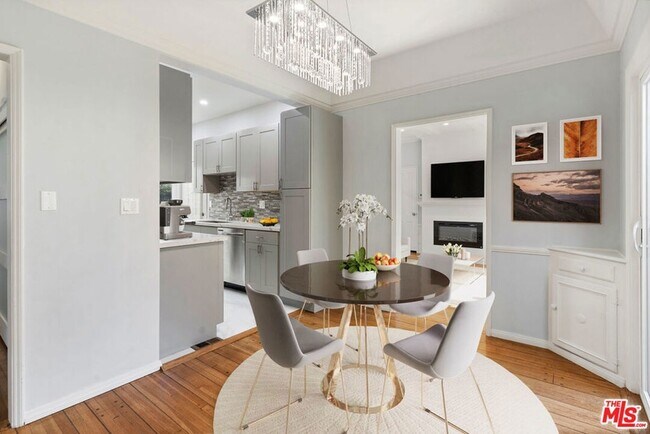 Building Photo - 9623 Charleville Blvd