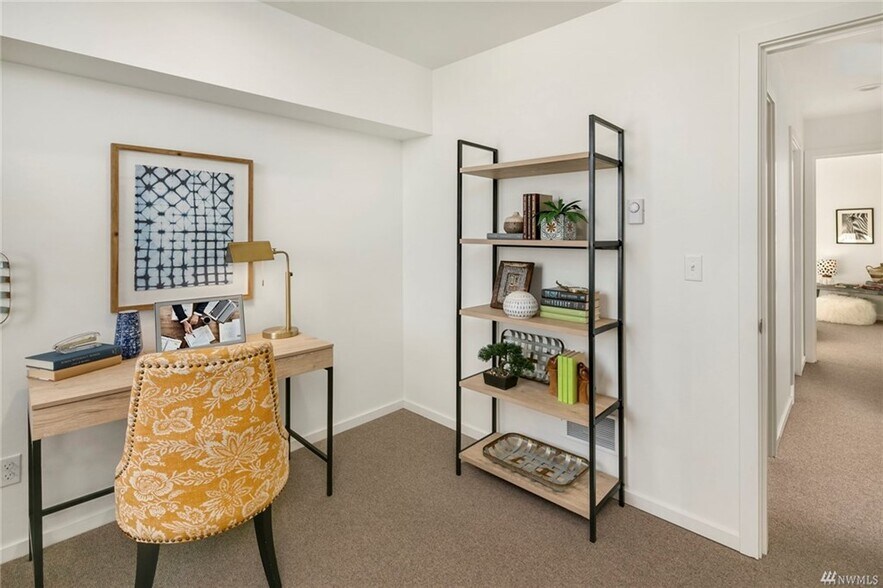 Second minor bedroom could be an office? - 818 N 47th St