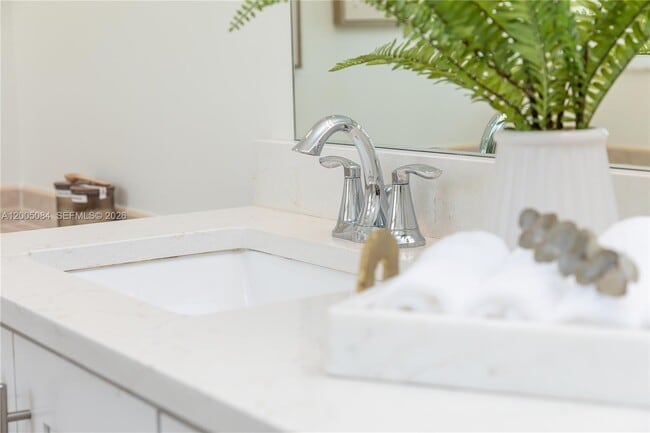 Building Photo - 1896 Crestview Way