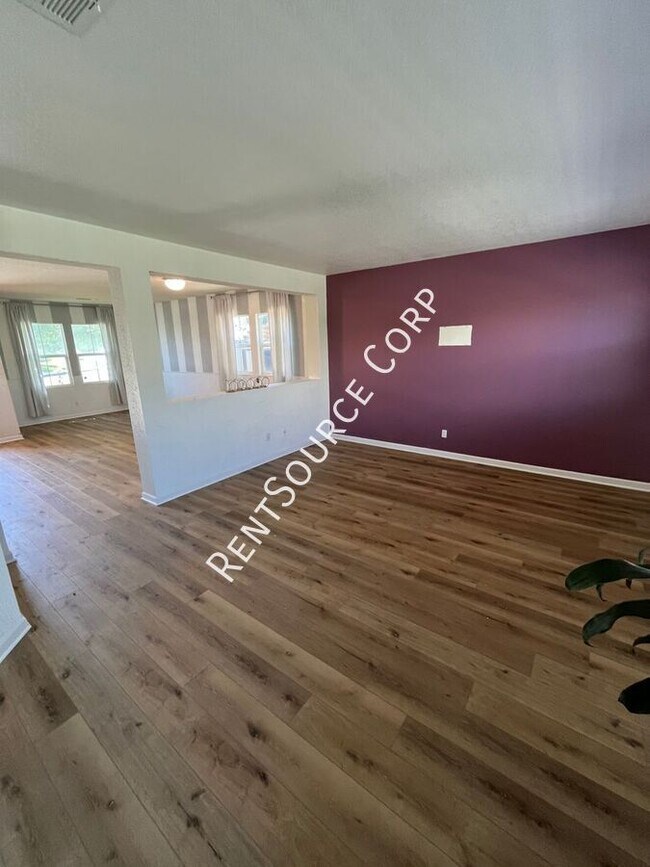 Building Photo - 37515 Limelight Way