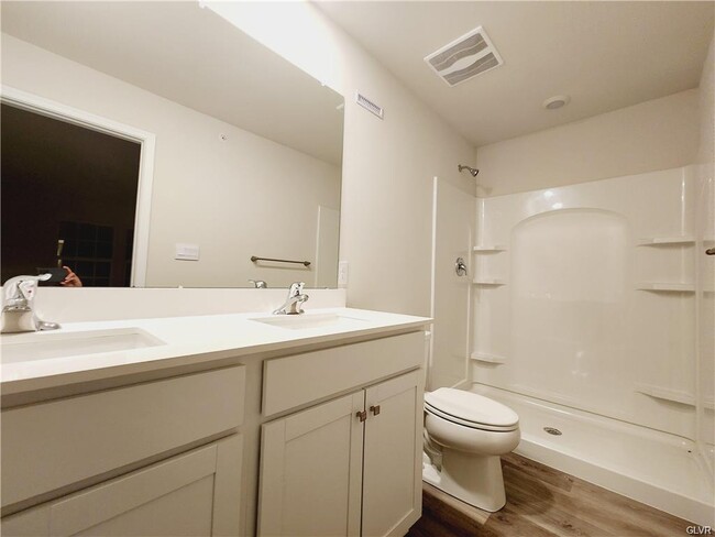 Building Photo - 1191 Susan Cir